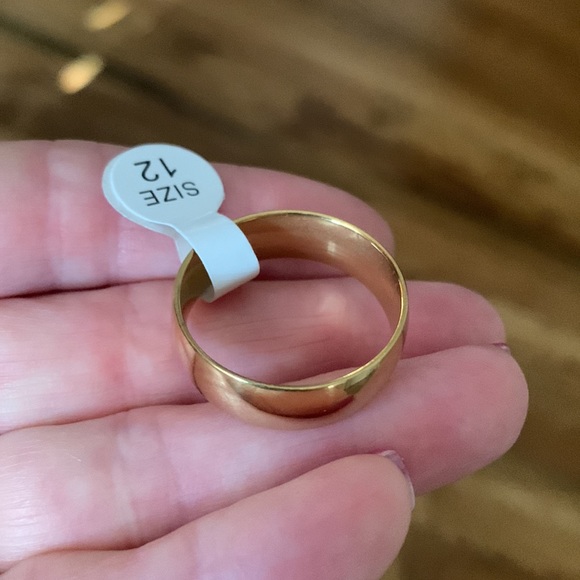 💕5/$15 Men’s Gold 8mm Stainless Steel Band, NEW - Picture 6 of 6